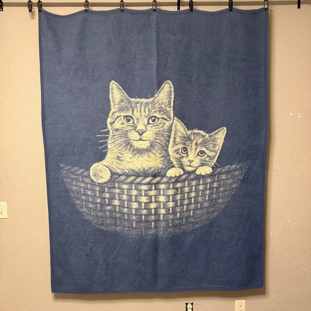 Vtg 90s Biederlack cats in a basket blanket - blue & white country cottage core